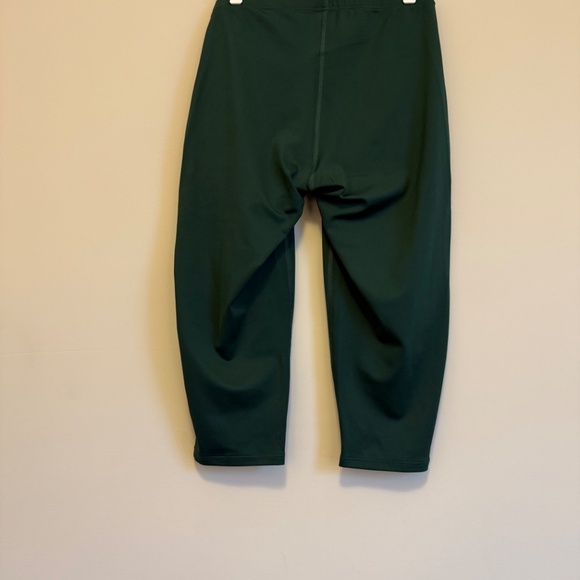 Sculpt Kneecap Legging in Pine by Outdoor Voices - Picture 4 of 6